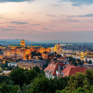 Apartment On Gellert Hill Budapest Downtown With Free Garage & Castle View Budapest